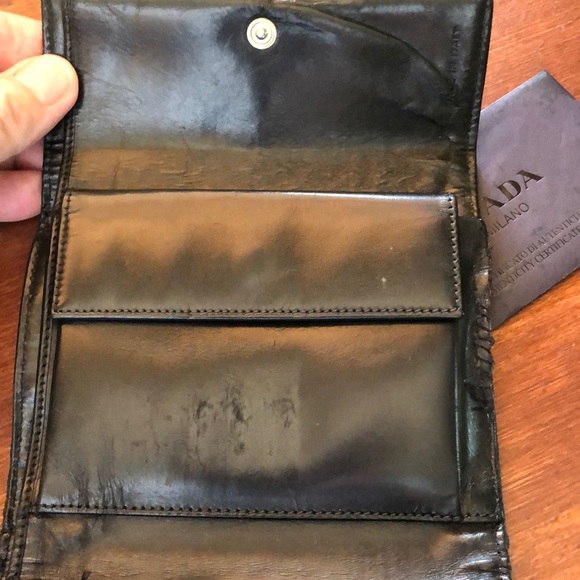 Authentic Prada women’s black wallet - Picture 5 of 11